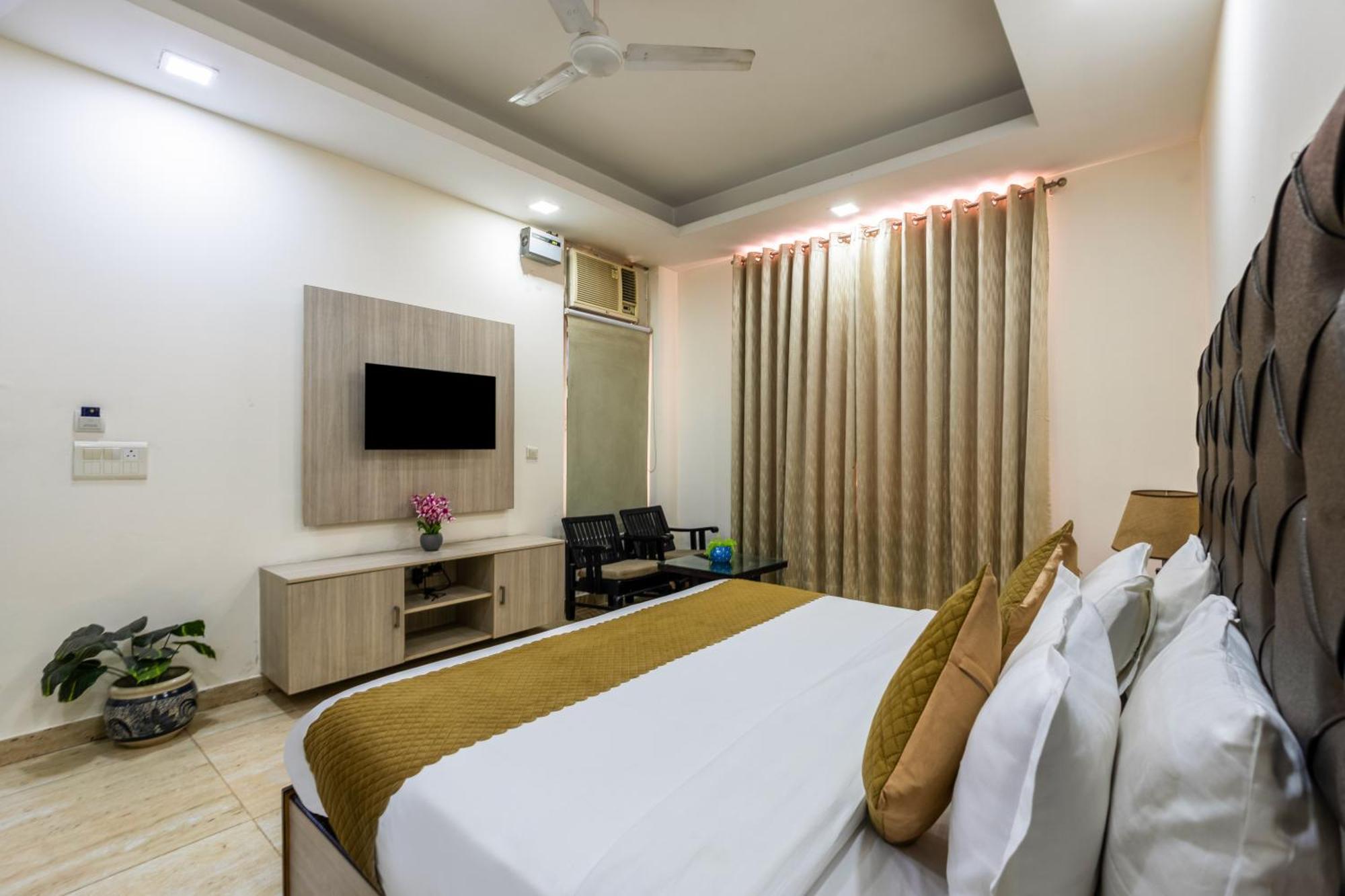 Kabul Hotel By Nexhub Palace - Medanta Ґурґаон Екстер'єр фото