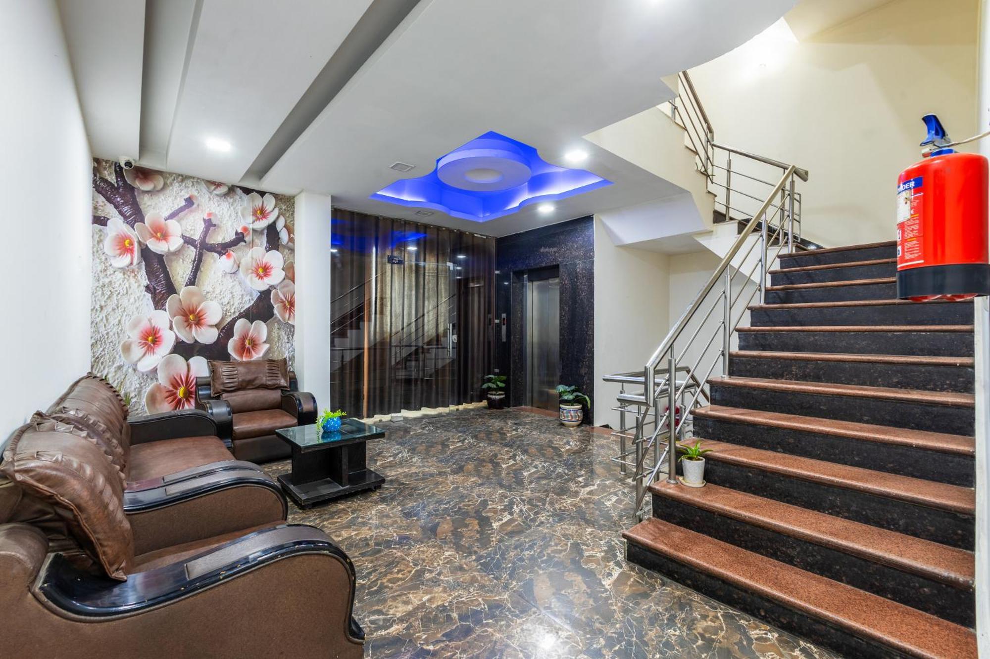 Kabul Hotel By Nexhub Palace - Medanta Ґурґаон Екстер'єр фото