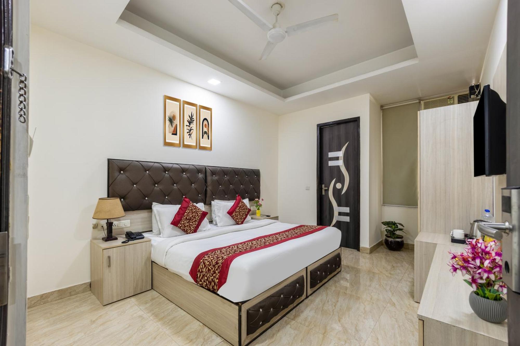 Kabul Hotel By Nexhub Palace - Medanta Ґурґаон Екстер'єр фото