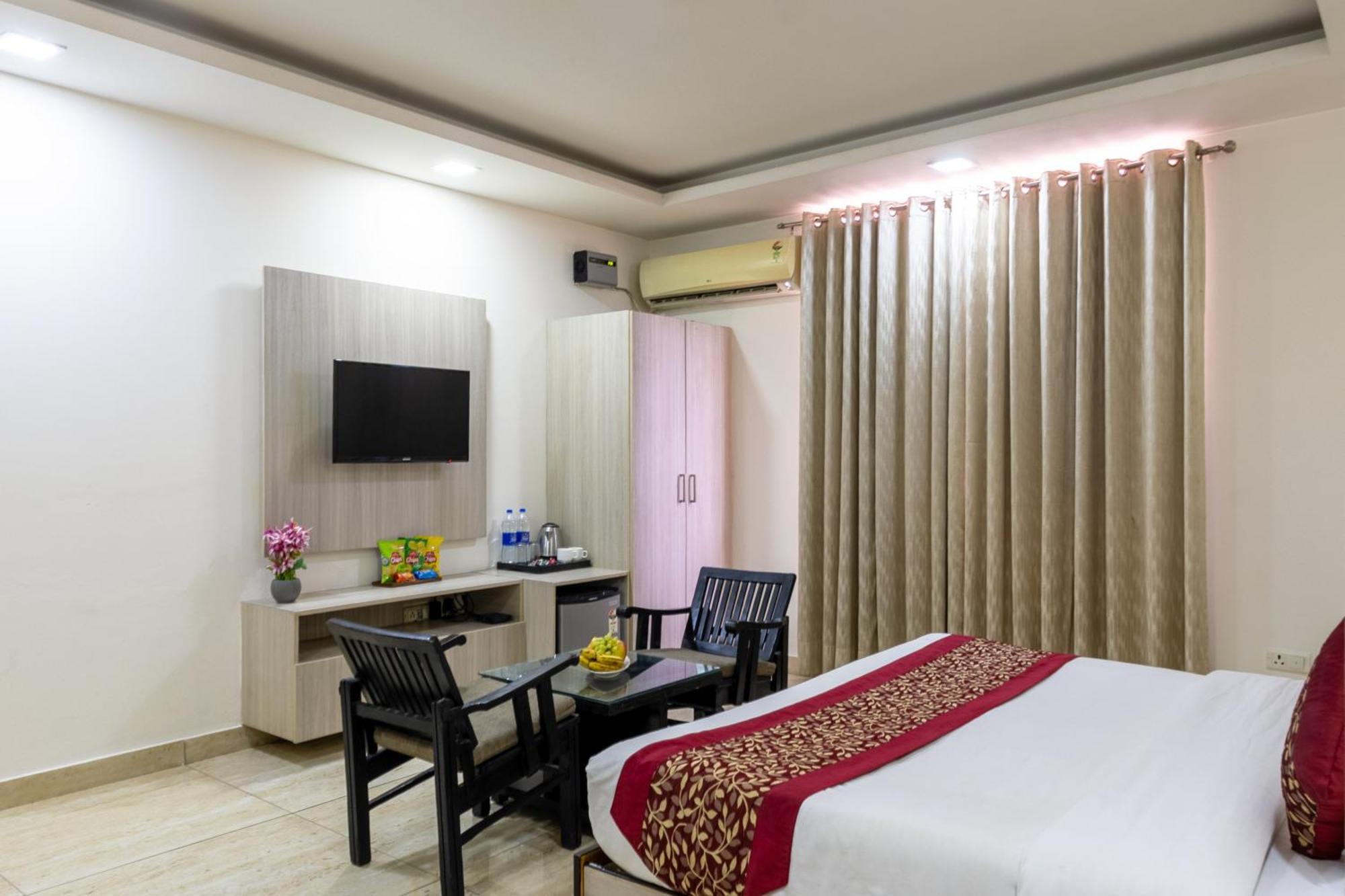 Kabul Hotel By Nexhub Palace - Medanta Ґурґаон Екстер'єр фото